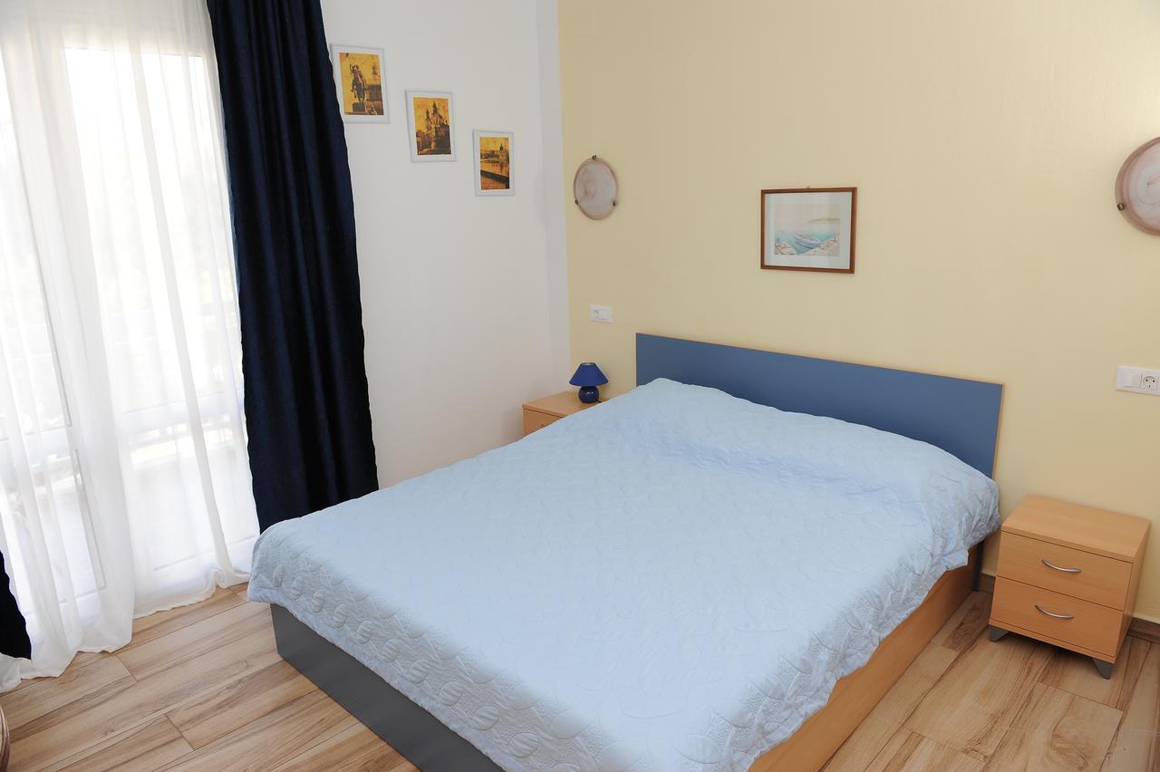 Apartments Loncar Gradac  Exterior photo